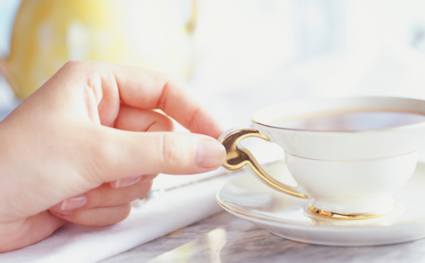 tomar-cha-para-melhorar-o-cansaco-dr-daniel-benitti-cirurgiao-vascular