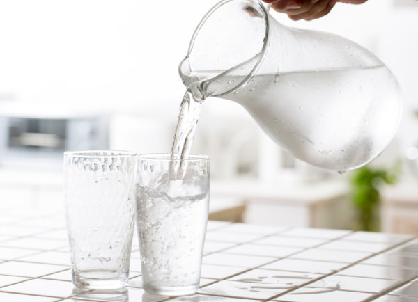 Beber água para viver mais.