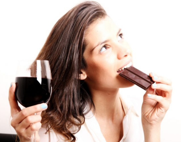 vinho-e-chocolate-fazem-bem-para-a-saude-dr-daniel-benitti Vinho e chocolate fazem bem para a saúde?