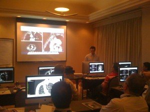 O cirurgião vascular Dr. Daniel Benitti ministrando o Curso Osirix.