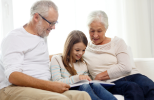 avos-cuidando-de-crianca-dr-daniel-benitti