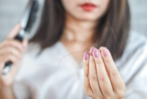 queda-de-cabelo-ma-alimentacao-dr-dr-daniel-benitti-medico-cirurgiao-vascular